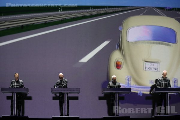 KRAFTWERK - 2022-08-26 - SAINT CLOUD - Domaine National - Scene de la Cascade - 